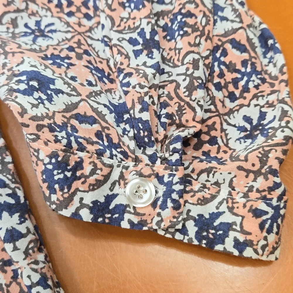 Artisan NY lightweight multicolored pattern top, 3/4 length button sleeves, 1X - Picture 3 of 5